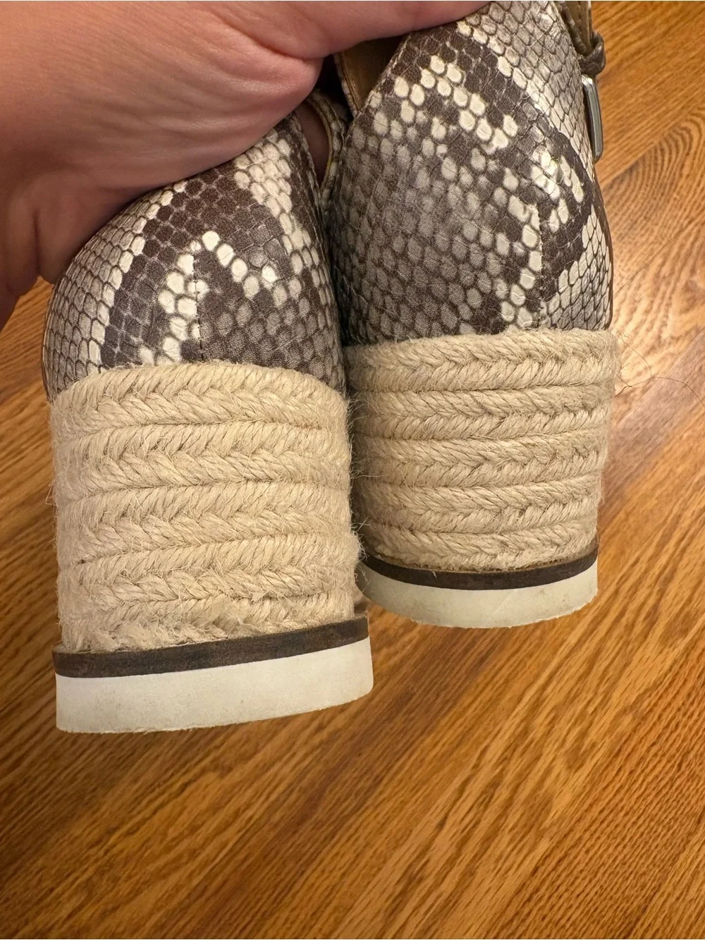 Dolce Vita Wedge Espadrille Sandal 6.5 Gray Suede Snake Print Ankle Strap